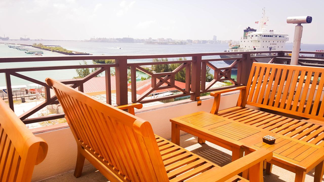 Hulhule Island Hotel Malé Exteriör bild